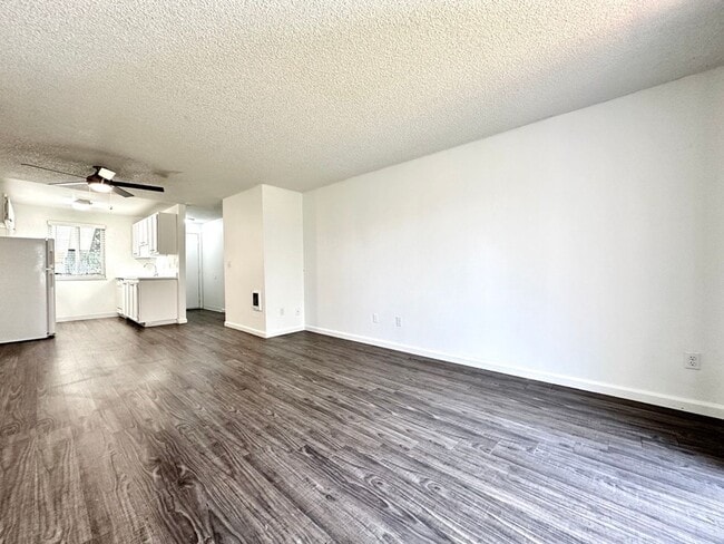 Photo - West on Murray Apartments