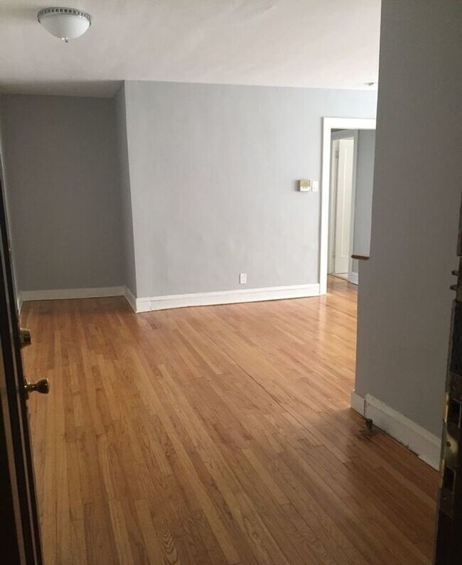 Photo - 1757 W North Shore Ave