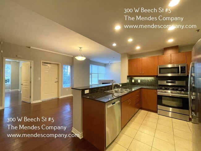 Photo - 300 W Beech St