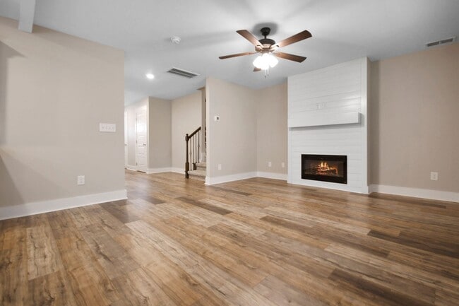 Photo - Pet Friendly Four Bedroom!