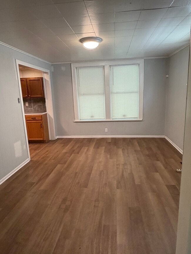 Photo - 276 S Harris Ave