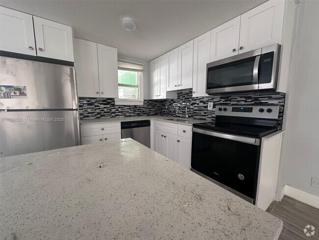 Building Photo - 209 SW 5th St Rental