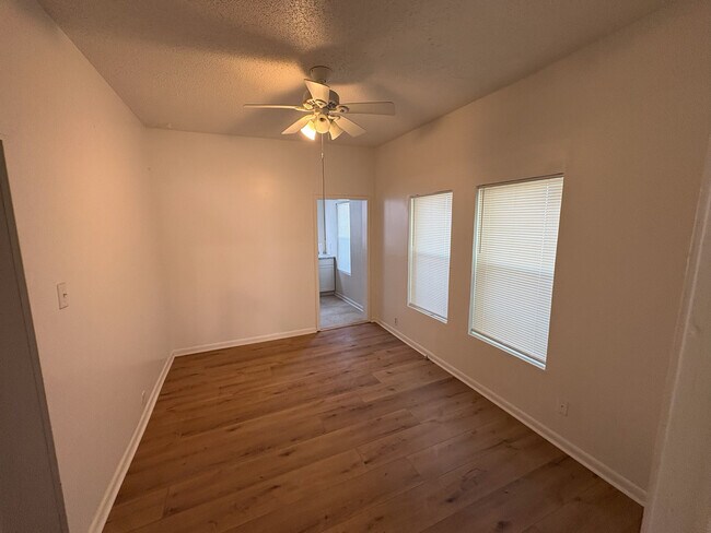 Photo - 416 Bilbo St