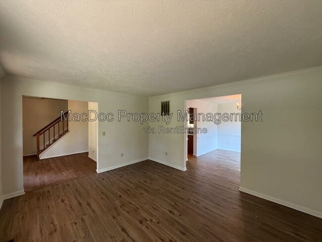 11304 Springfield Dr