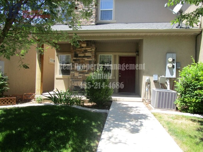 Building Photo - 393 E 600 S Unit 393 E 600 S C