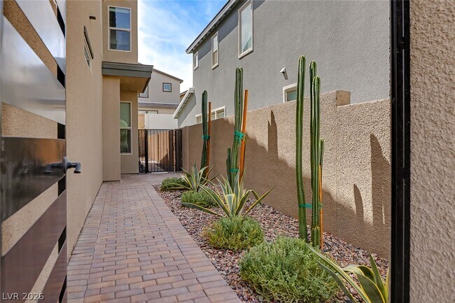 3259 Fountaintree Ave