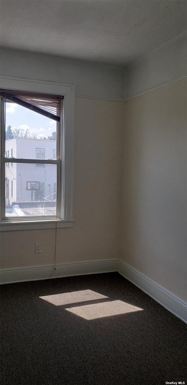 Photo - 86-30 126th St