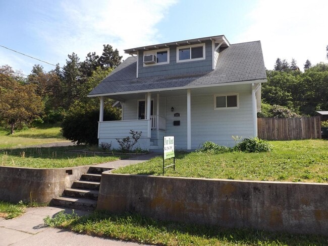 Photo - Cozy 3 Bedroom, 1 Bathroom Home with Spacious Back Yard.