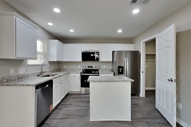 Photo - 8403 Misty Prairie Ln