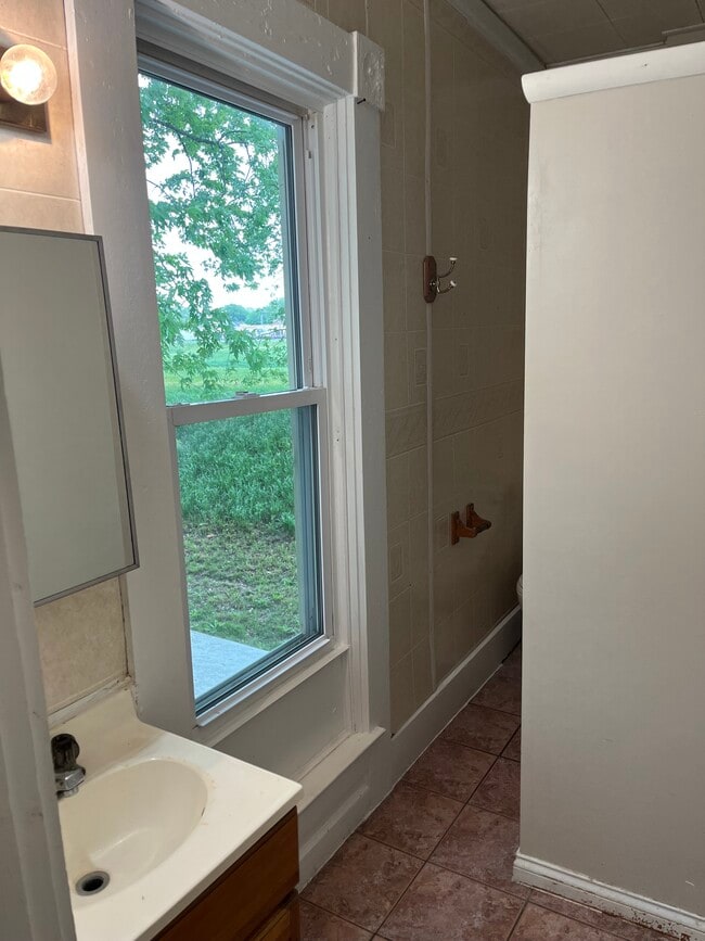 Photo - 120 1st St Unit 120.5