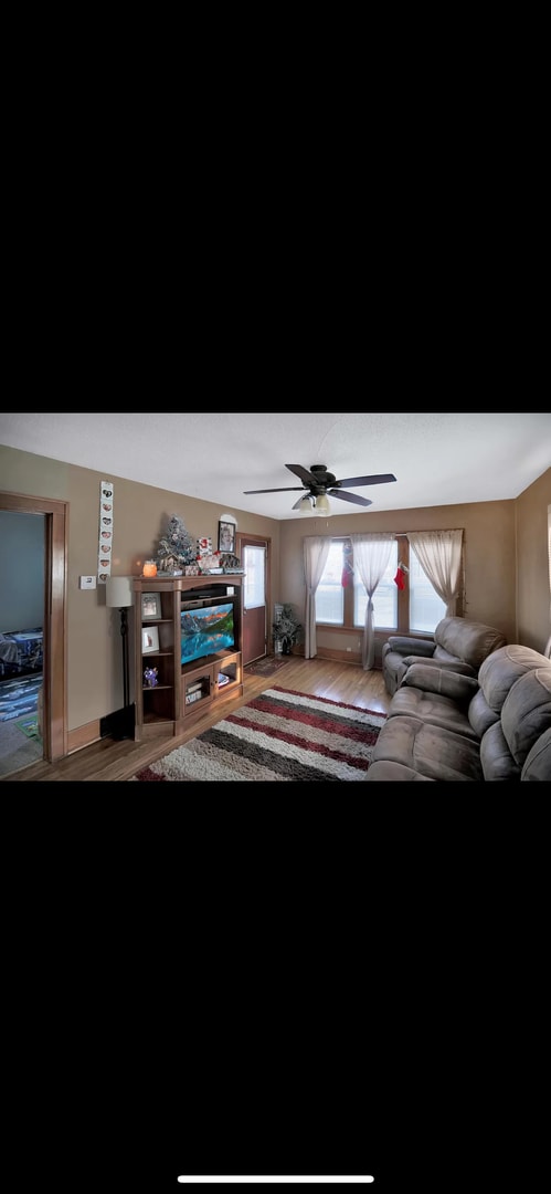 Photo - 907 N Washington St