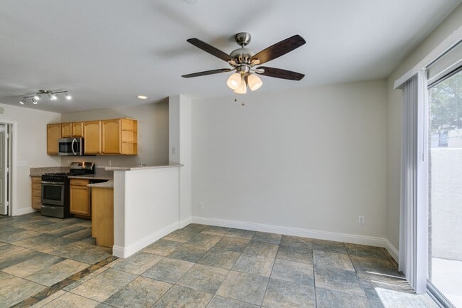 Photo - Modern 2 Bed, 2.5 Bath Henderson Townhome