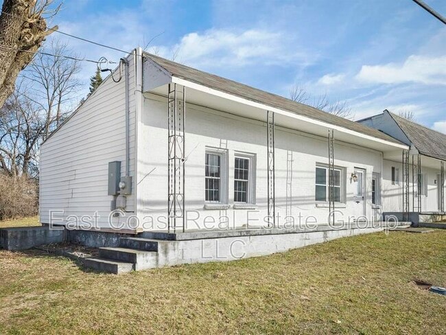 Photo - 528 Hack Wilson Way Unit 2