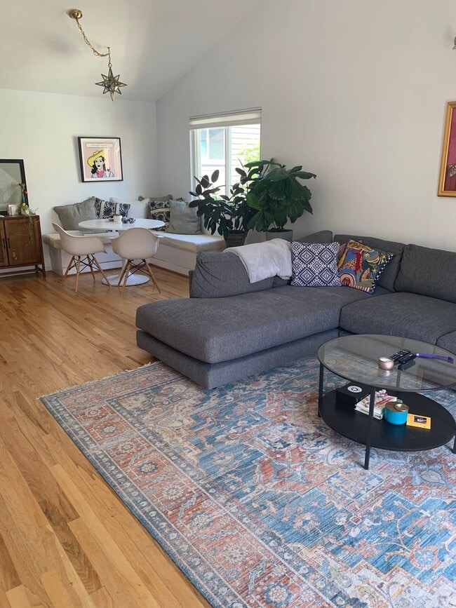 Photo - Beautiful, Light-Filled 4 bed, 2 bath North Boulder Home!