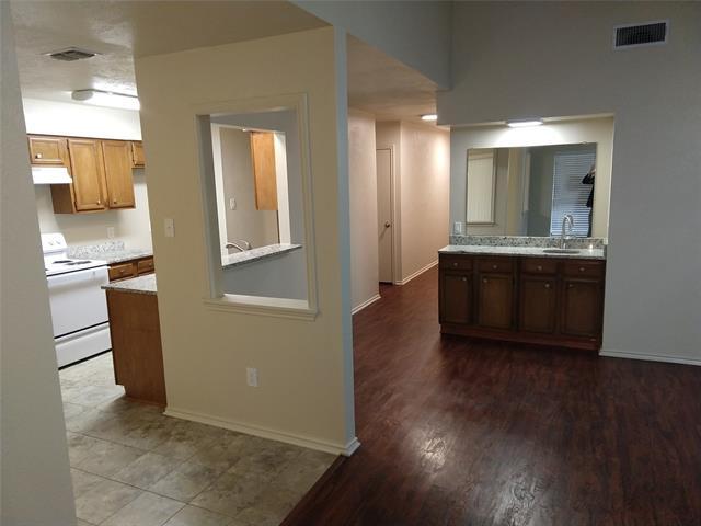 Photo - 1929 Lost Creek Dr