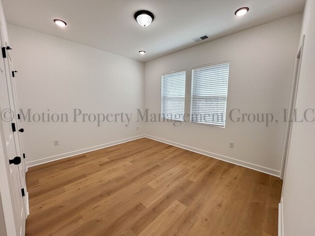 Photo - 1121 Wilmington Ave