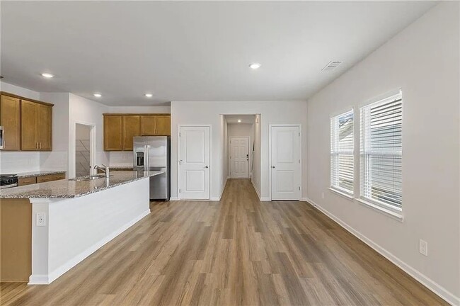 Photo - 2277 Whitworth St