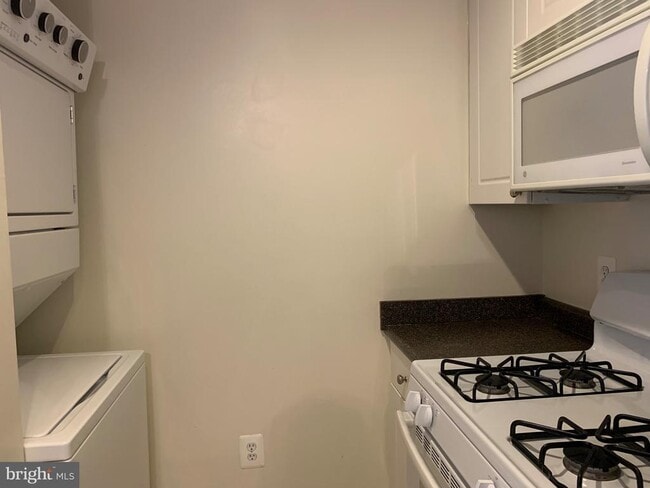 Photo - 2791 Centerboro Dr