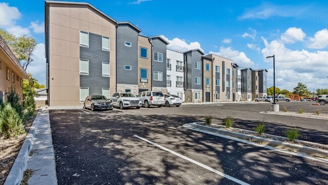 Building Photo - The Bookcliff: Chic 1-Bedroom Retreat: Sop... Unit B103