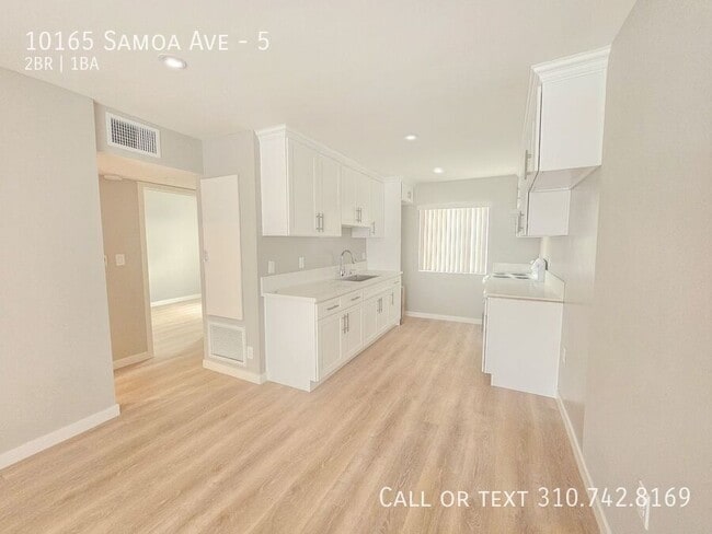 Photo - 10165 Samoa Ave Unidad 5