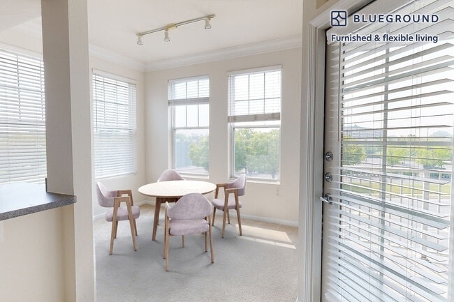 Photo - 1299 Corporate Dr Unit SI FL3-ID2327A