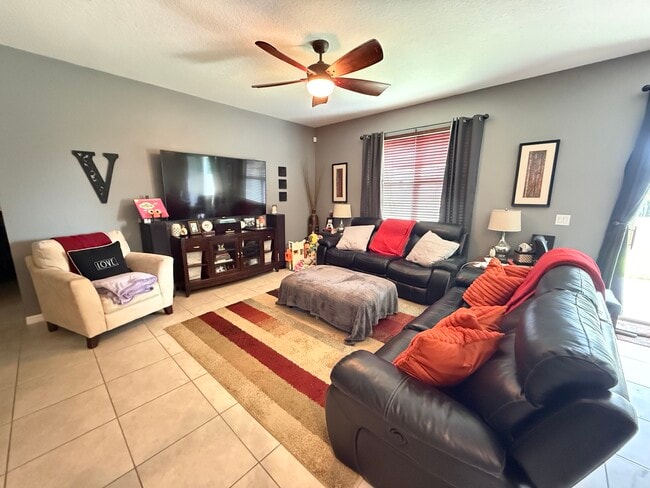 Photo - 2228 Napone Ln