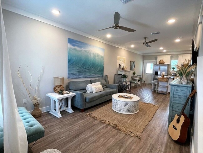 Alquiler sin muebles. Muebles del anterior ocupante. - 44 N Sand Palm Rd