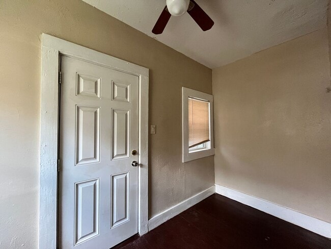 Photo - 102 Stiles St Unidad B