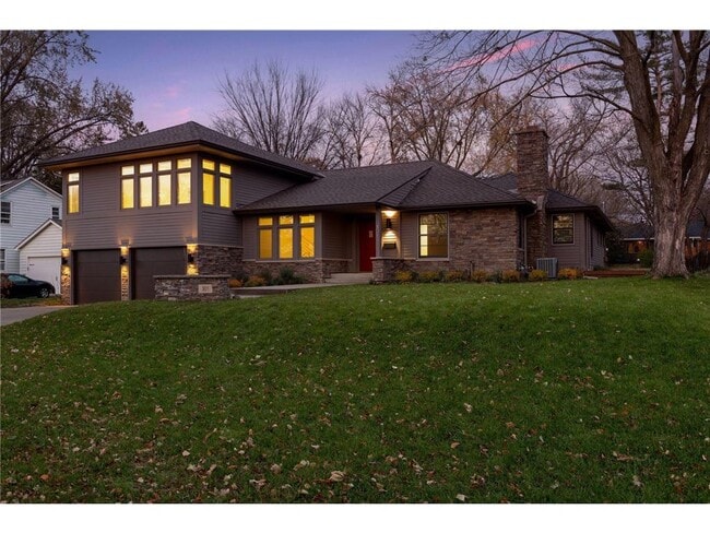 Building Photo - 301 Turnpike Rd Rental