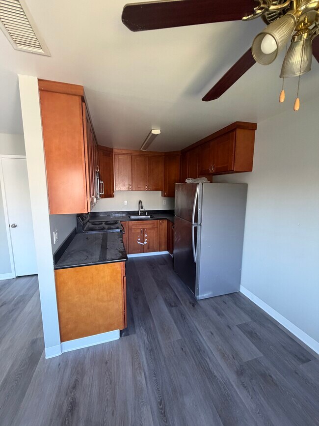 2295 Anna Dr