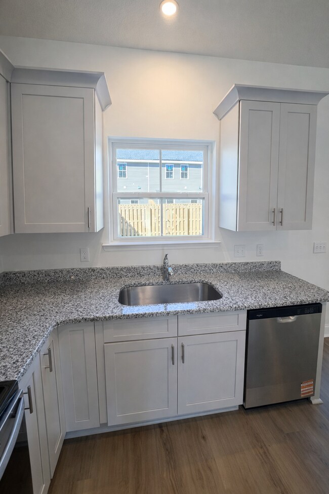 Photo - 96 Beaumont Dr