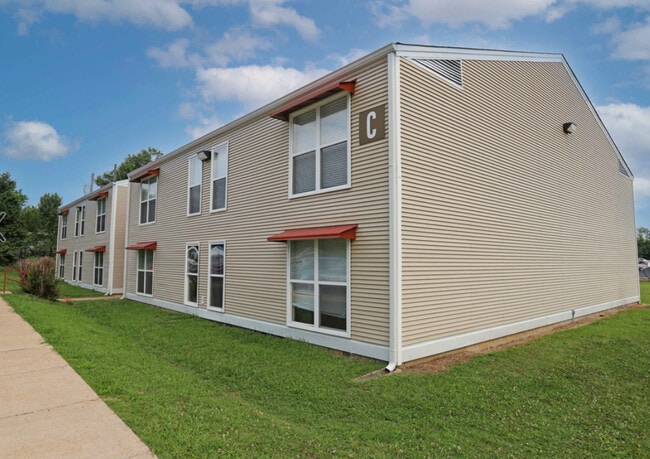 Building Photo - Quail Run at Meadow Springs Rental