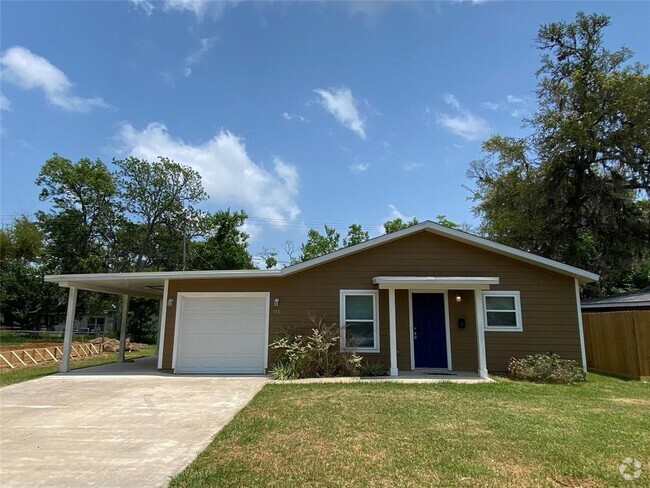 Building Photo - 140 Huisache St Rental