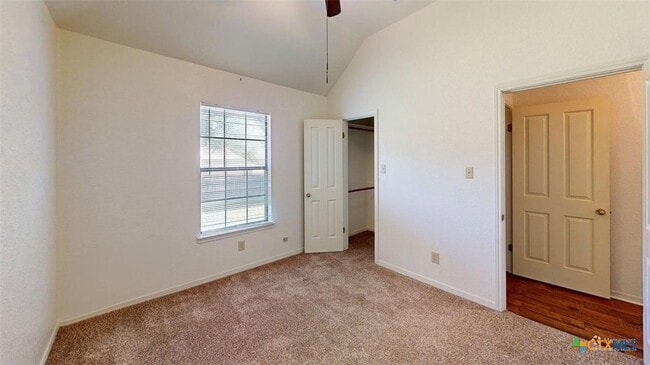 Building Photo - 1801 Thomas Ct