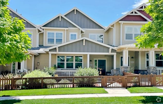 Building Photo - 2115 Blackbird Dr Rental