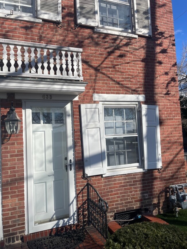 635 S Front St Unit 635 S Front St