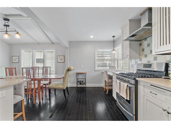 Photo - 5036 Richmond Dr