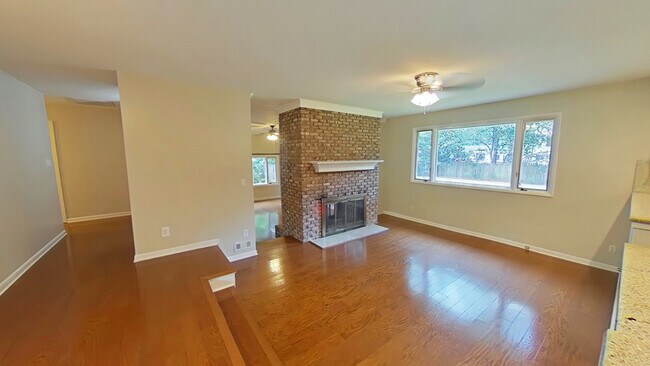 Photo - 6541 Uppingham Rd