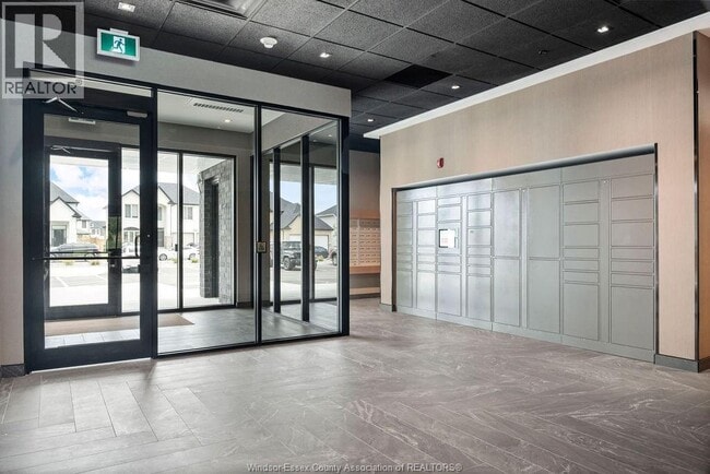 Photo - 1624 Lauzon Rd Unité 802