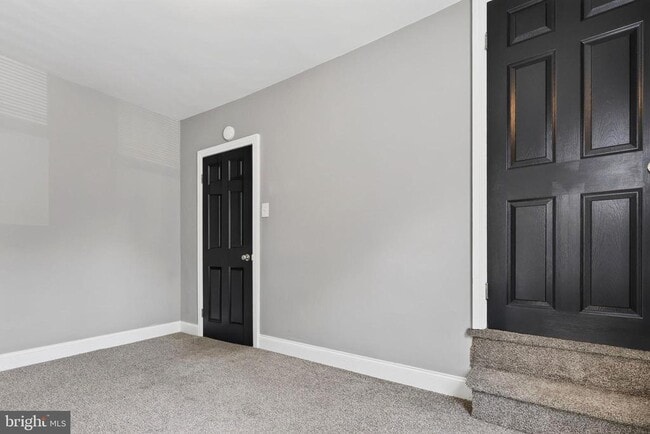 Photo - 603 Maple St