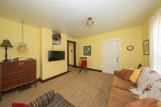 Photo - 1040 Walnut Hill Pl