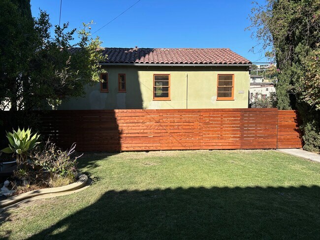 1425 Allison Ave Unit 1425