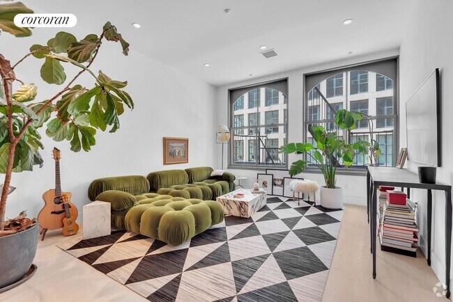 Building Photo - 228 W Broadway Rental