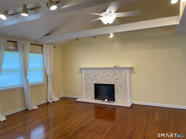 Photo - 277 Drummond Rd
