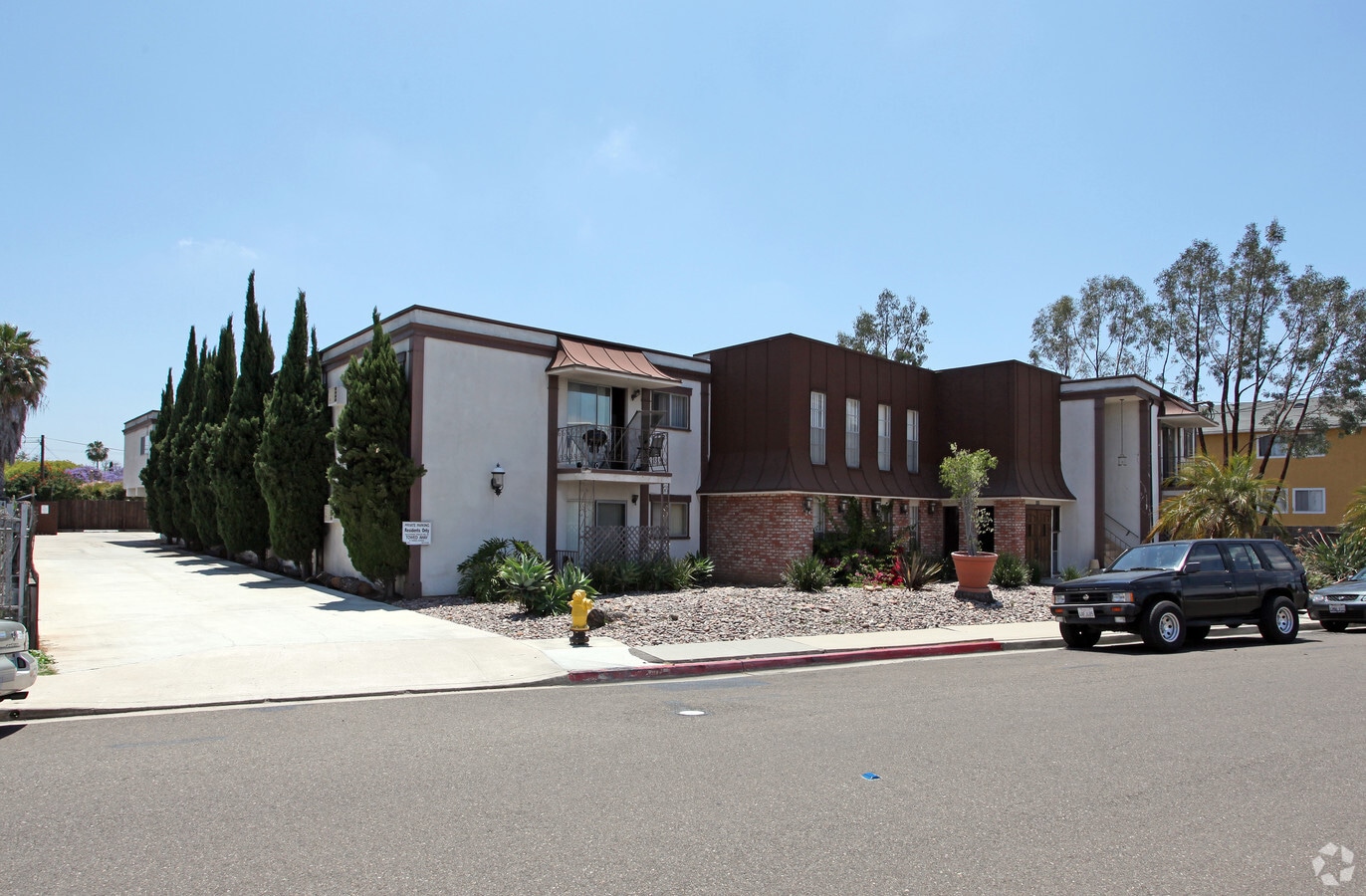 Foto principal - 4781 SEMINOLE Dr