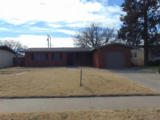 Photo - 4807 44th St House