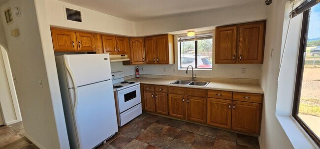 Photo - 2064 N Willow Ave