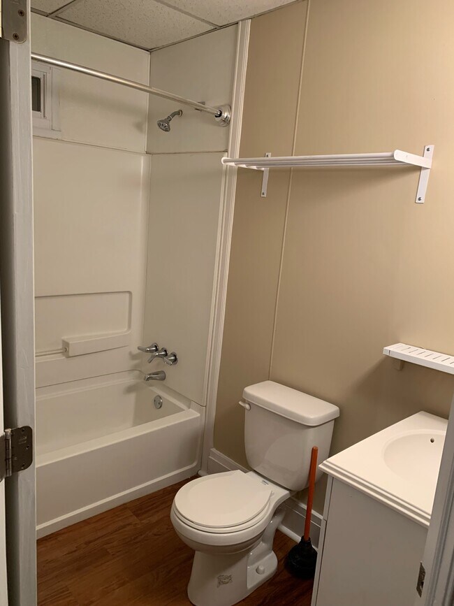 Photo - 885 N 27th St Unit 1