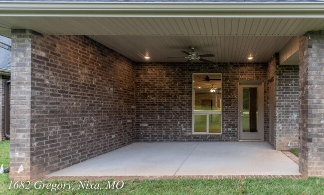 Photo - 1682 N Gregory Dr