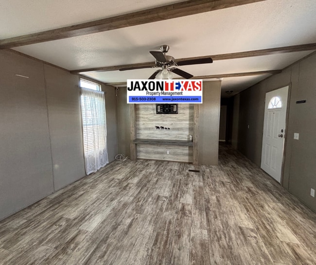Photo - 850 Talbot Ave